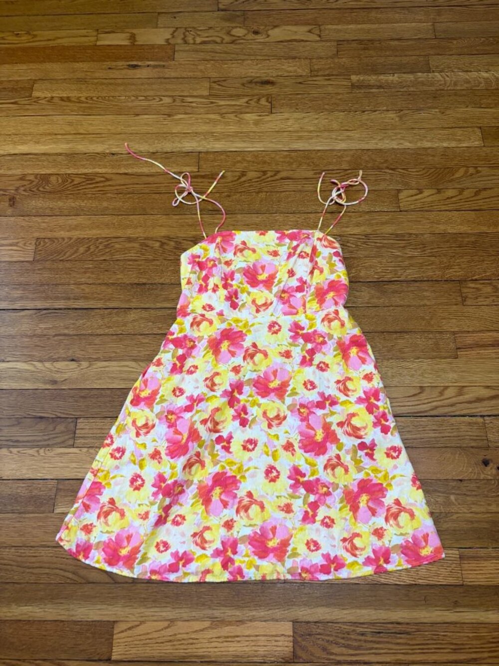 Old Navy Womens Tank Dress Size Medium Red Yellow White Floral Smocked Back